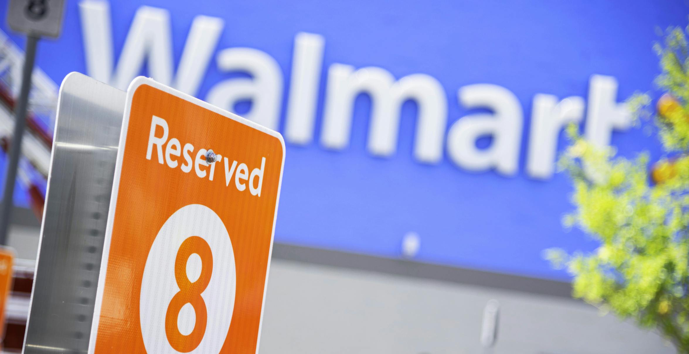 Don't Shop at Walmart on This Day of the Week