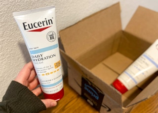 eucerin lotion skin calming cream with spf amazon em 1 1646243223 1646243223