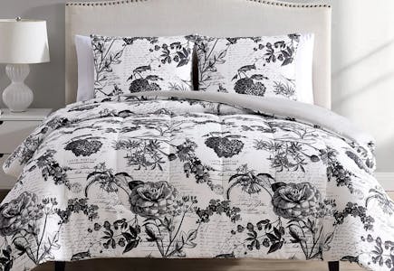 Hallmart Collectibles Comforter Set