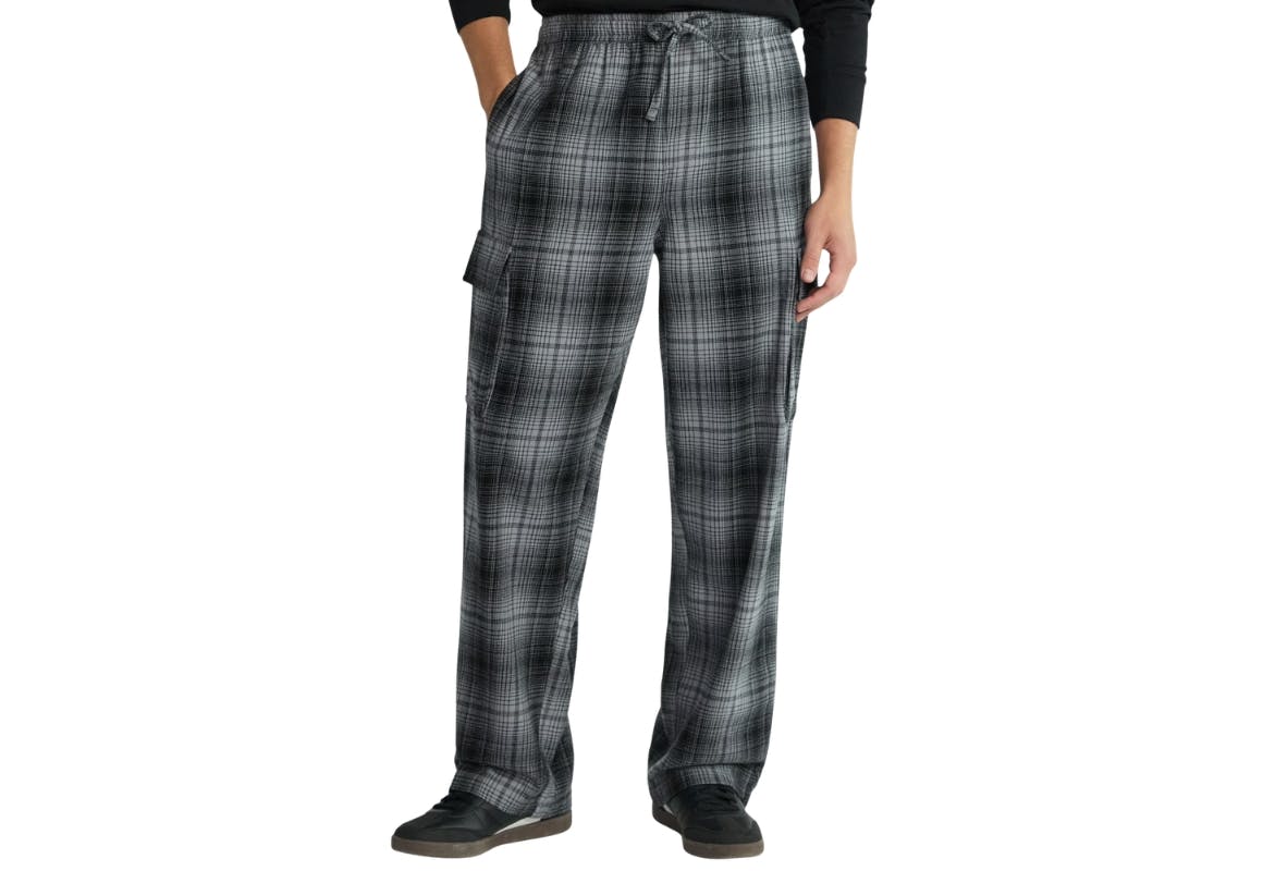 No Boundaries Men's Flannel Pants
