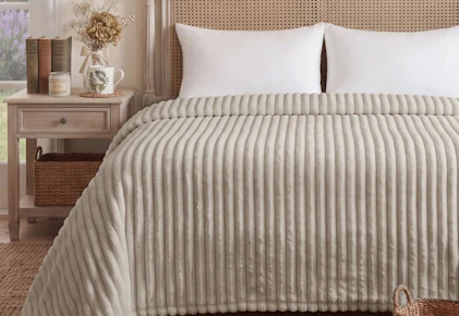 Bedsure Throw Flannel Fleece Blanket