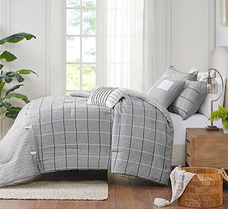zully-bedding-sale-jan-2023