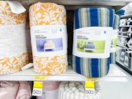 Room Essentials Comforter