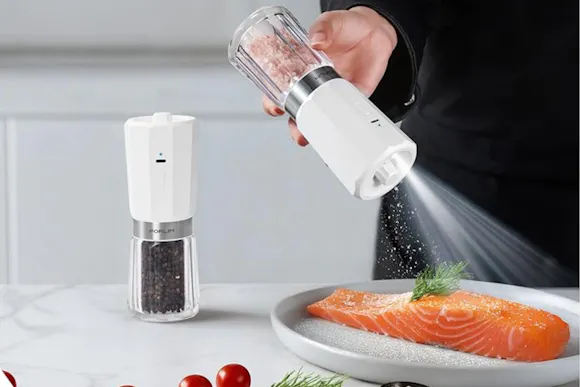 Promo Code Deal: Electric Salt and Pepper Grinder Set, Only $9.99 on Amazon