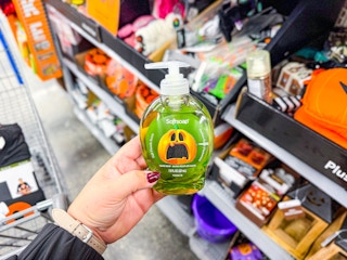 Walmart-Halloween-clearance-2025-4