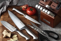 knives with included storage block