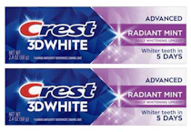 2 Crest 3D White Toothpastes