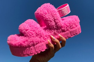 rue-la-la-ugg-slides-2022-4