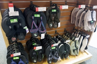 rei sanuk sandals 8618a 1533568592