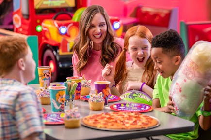 Chuck E. Cheese Family Package