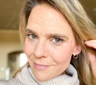 jane-circle-of-friendships-earrings-nov-2022