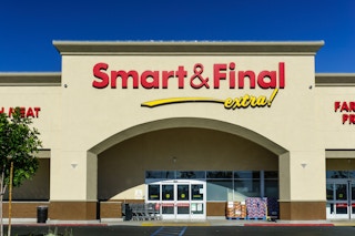 Smart & Final extra store front.