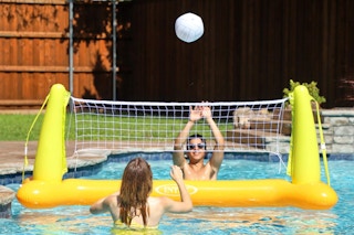 inflatable-volleyball-game-amazon
