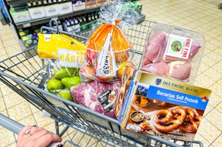 aldi-weekly-deals-091725-pears-pretzels-chicken-thighs-apples-