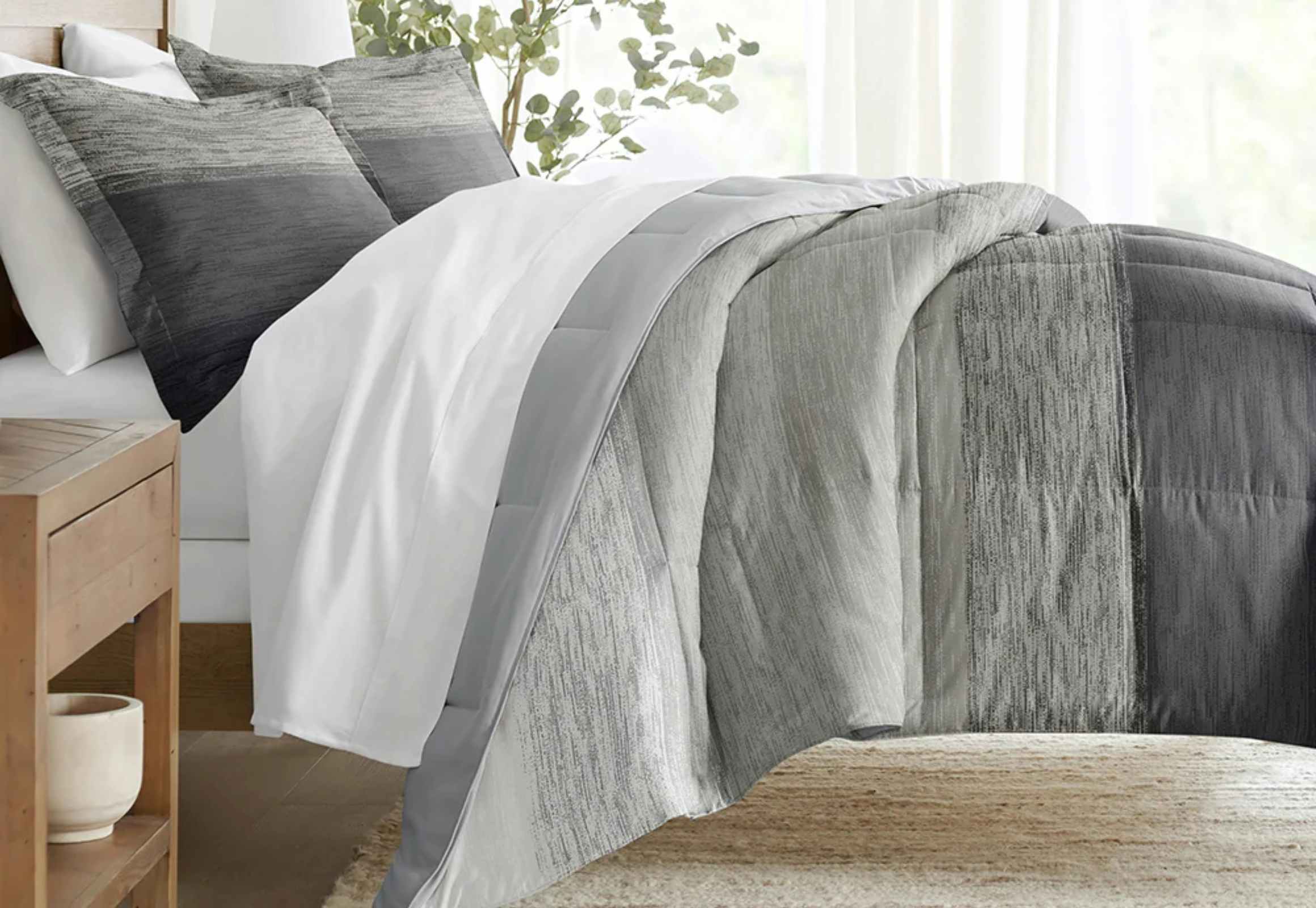 Never-Before-Seen Prices at Linens & Hutch — Get $32 Comforter Sets