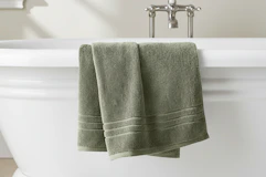 macys-towel-1