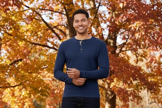 a man wearing a hanes hensley