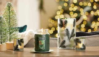 yankee candle large jar candle balsam cedar 1637644601 1637644601