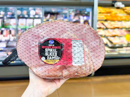 hand holding a kroger spiral ham