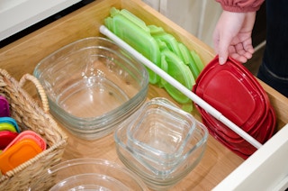 20171219 kcl ocd organized life tension rod store plastic lids 1548356397