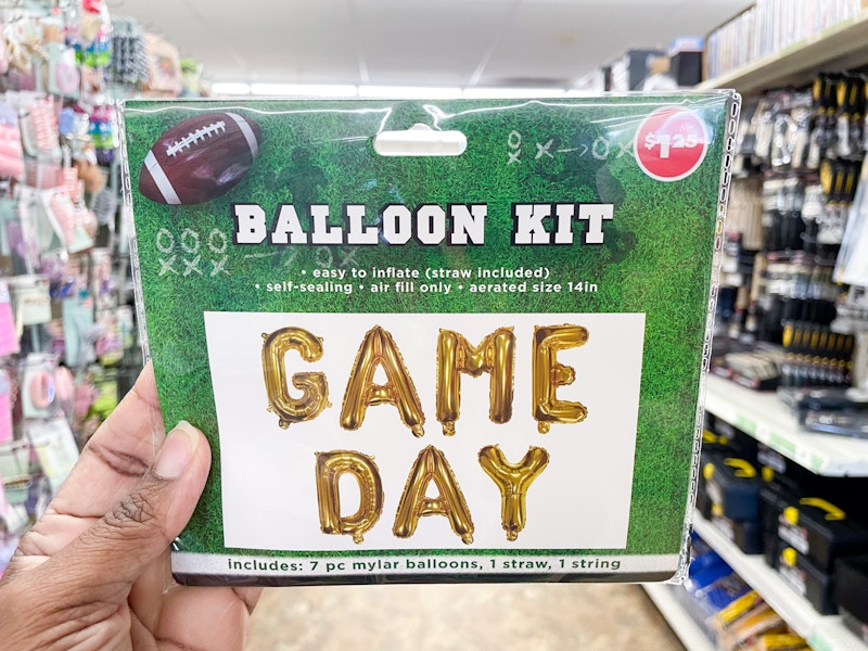 dollar-tree-game-day-balloon-kit