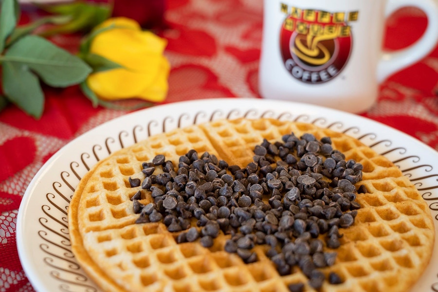 waffle-house-valentines-day-heart-waffle-facebook-2019-1