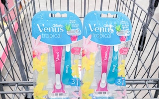 two packs of Gillette Venus Tropical disposable razors in shopping cart