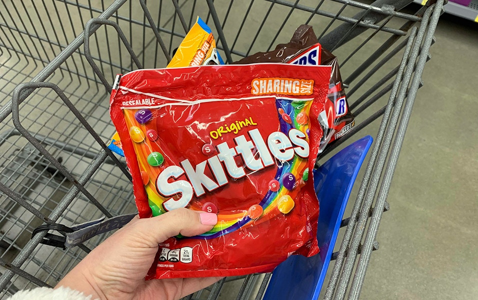 walmart-skittles-snickers-m&ms-sharing-size-2021a