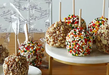 8 Thanksgiving Caramel Apples