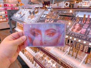 sephora-black-friday-huda-beauty-111821