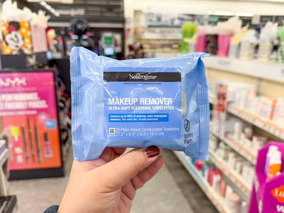 Free Neutrogena Makeup Remover Wipe Packs at Walgreens