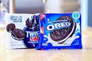 Nabisco Oreo vs. Great Value cookies