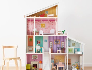 amazon basics dollhouse 2022 1 1667048254 1667048255
