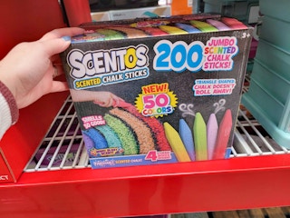 box of 200 pieces of scented chalk