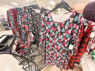 kohls-celebrate-holiday-dresses-2021-2