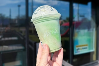 mcdonalds-shamrock-shake-limited-time-only-ice-cream-milkshake-lucky-clover-saint-patricks-day-drink-kcl-2