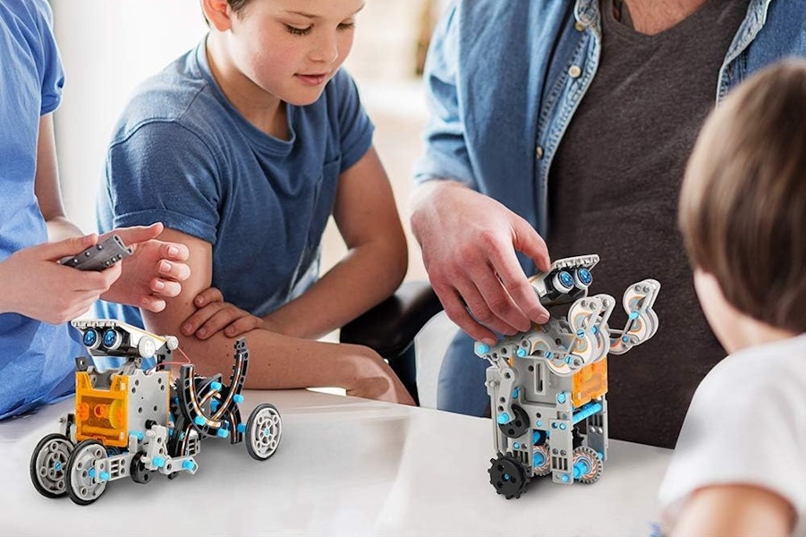 robot-toy-amazon