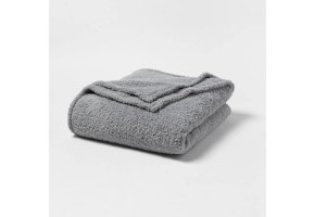 Room Essentials Bed Blanket