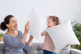 Utopia Bedding Pillow Inserts 2-Pack, Just $9.47 on Amazon card image