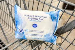 Kroger Facial Wipes, Only $1.59 With 5X App Coupon card image