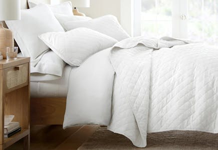 Linens & Hutch Quilt Set