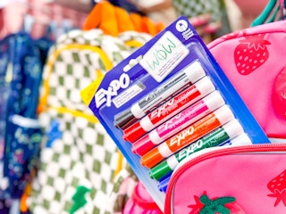 expo dry erase markers 8-pack sitting in a backpack