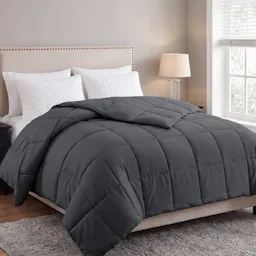 Queen Down Alternative Comforter