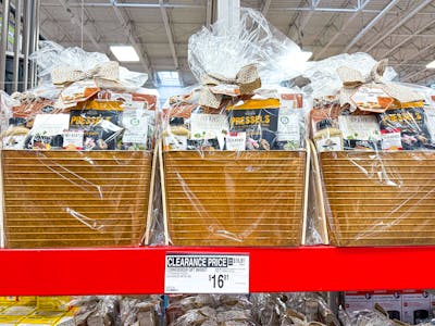 The Connoisseur Gift Basket