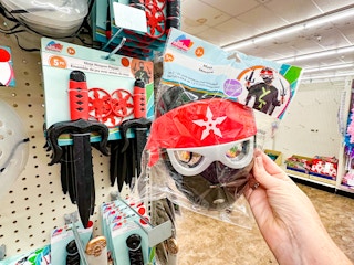 dollar tree just pretending mask