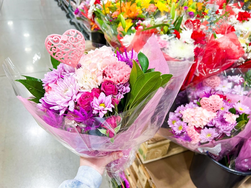 costco-premium-floral-bouquet-2