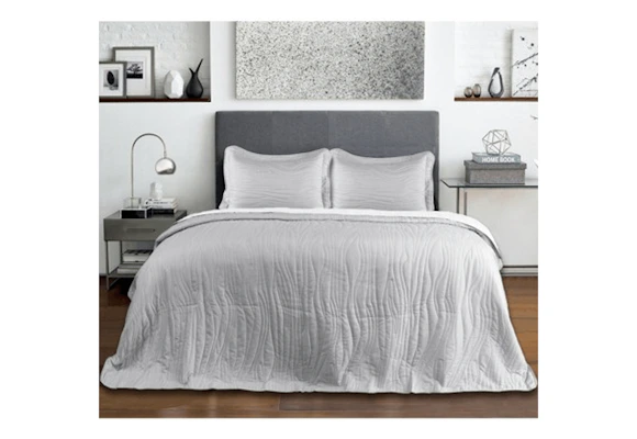 Catalonia Quilt Set