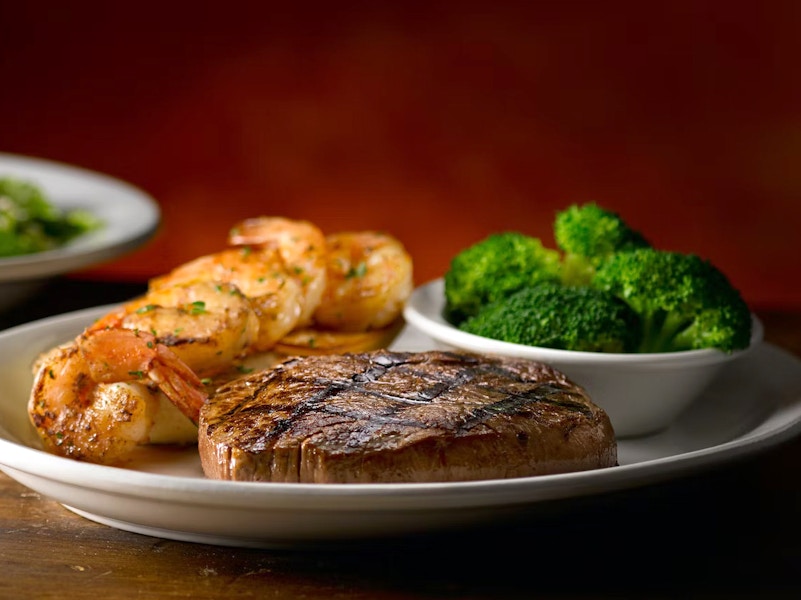 texas roadhouse sirloin and shrimp combo