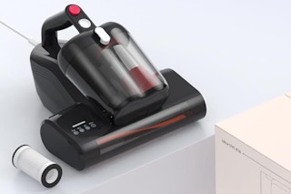 mattress vacuum on the ground