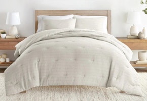 Linens & Hutch Waffle Comforter Set